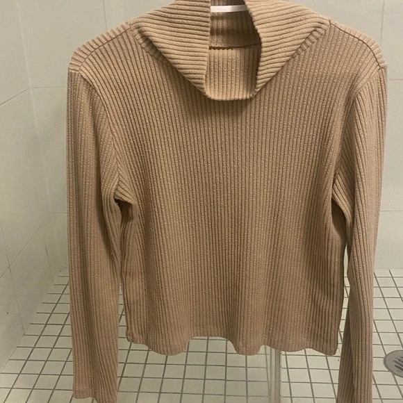 Aritzia💗Babaton Soft Ribbed Mockneck - Picture 2 of 10